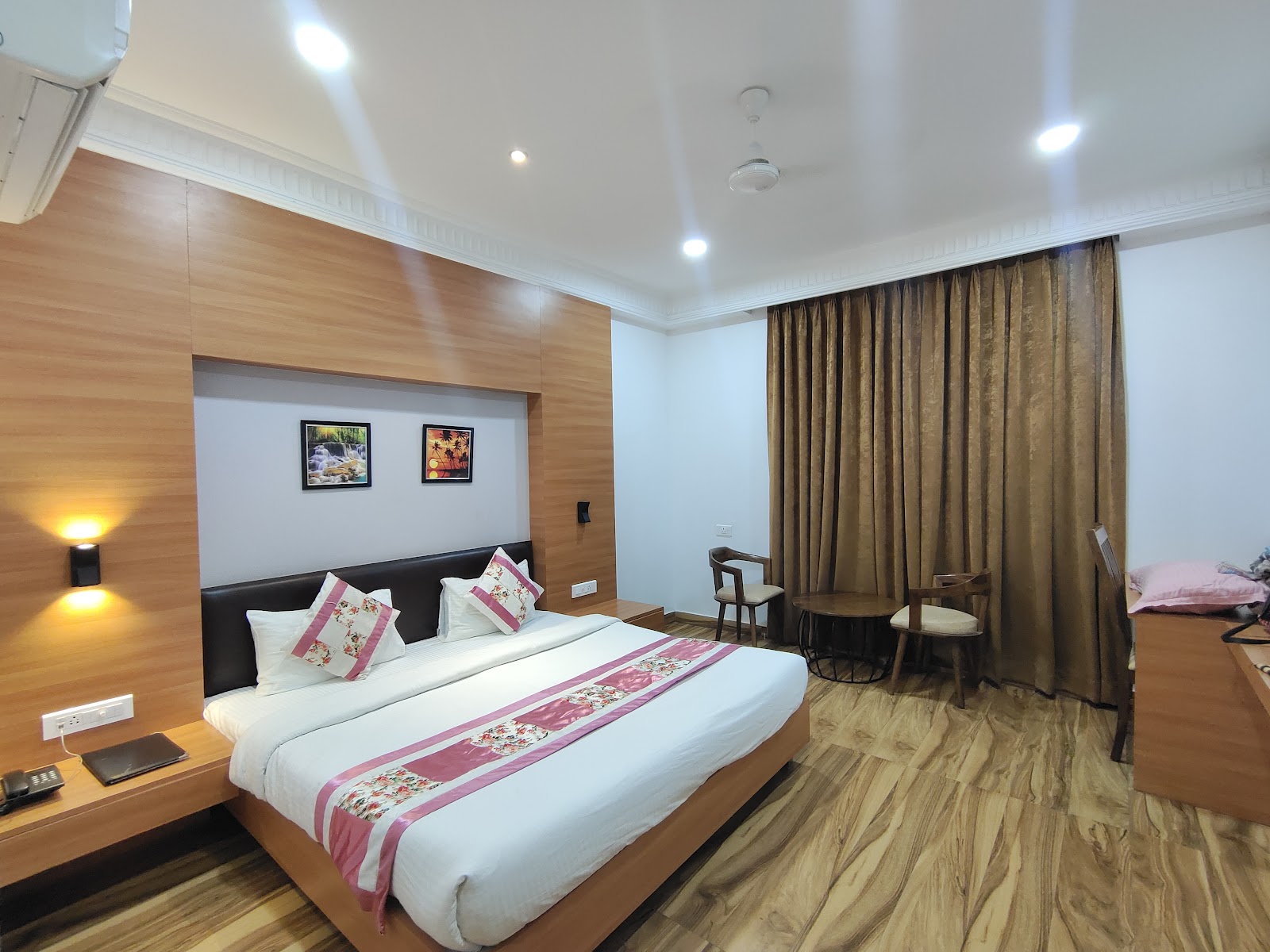 Deluxe double room