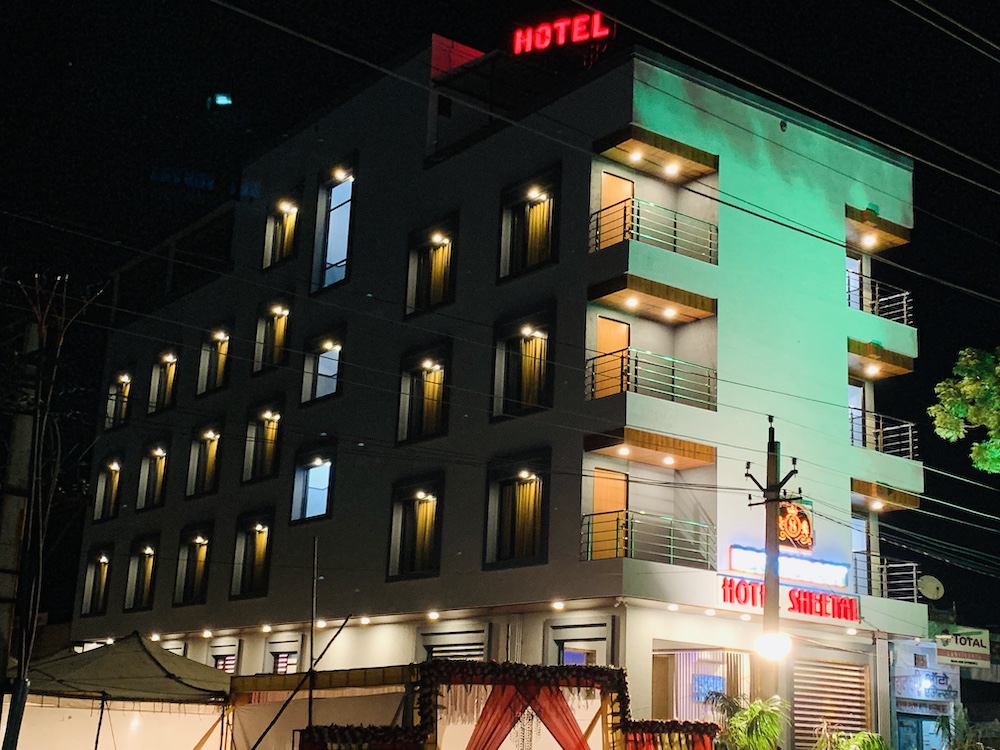Hotel Sheetal at night